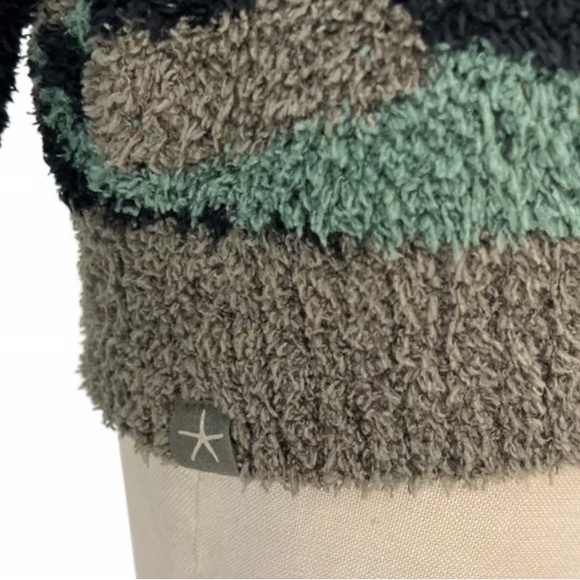 Barefoot Dreams Camouflage Crew Neck Sweater - Picture 4 of 8